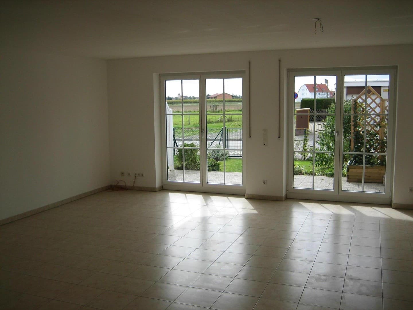 NEUWERTIGER BAU **Wohnen EXCLUSIV** 28 Min nach München - tolle "Architekten Haus"- Konzeption