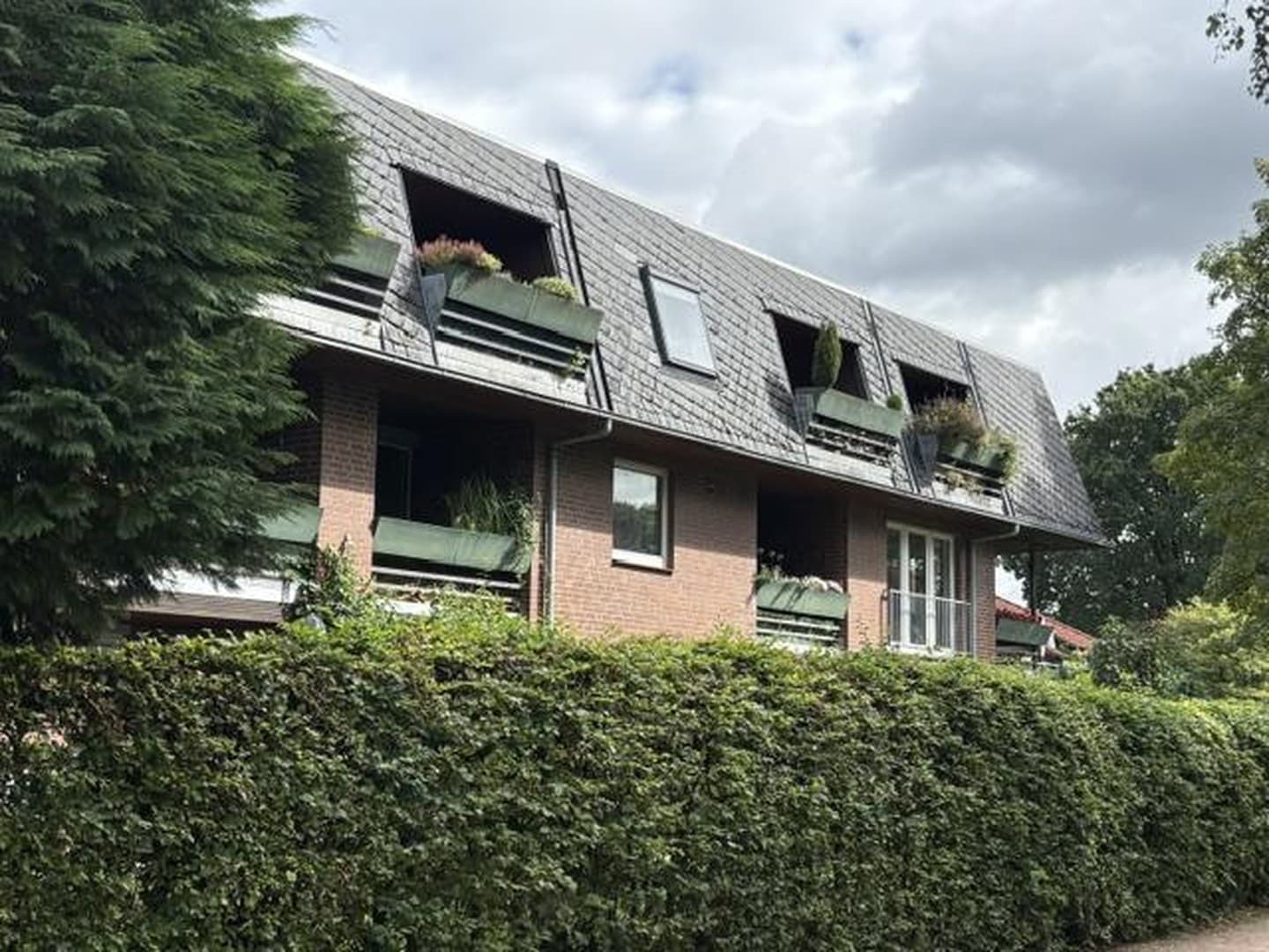 2-Zimmer-Wohnung in Hamburg Bergstedt mit großer Südwest-Loggia und Blick ins Grüne, 2.OG (Endetage)