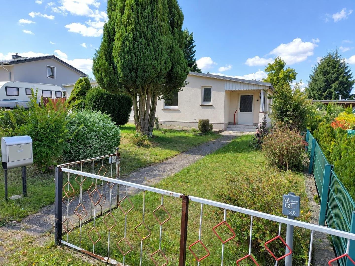 Modernisierter Bungalow für komfortables Wohnen auf einer Ebene