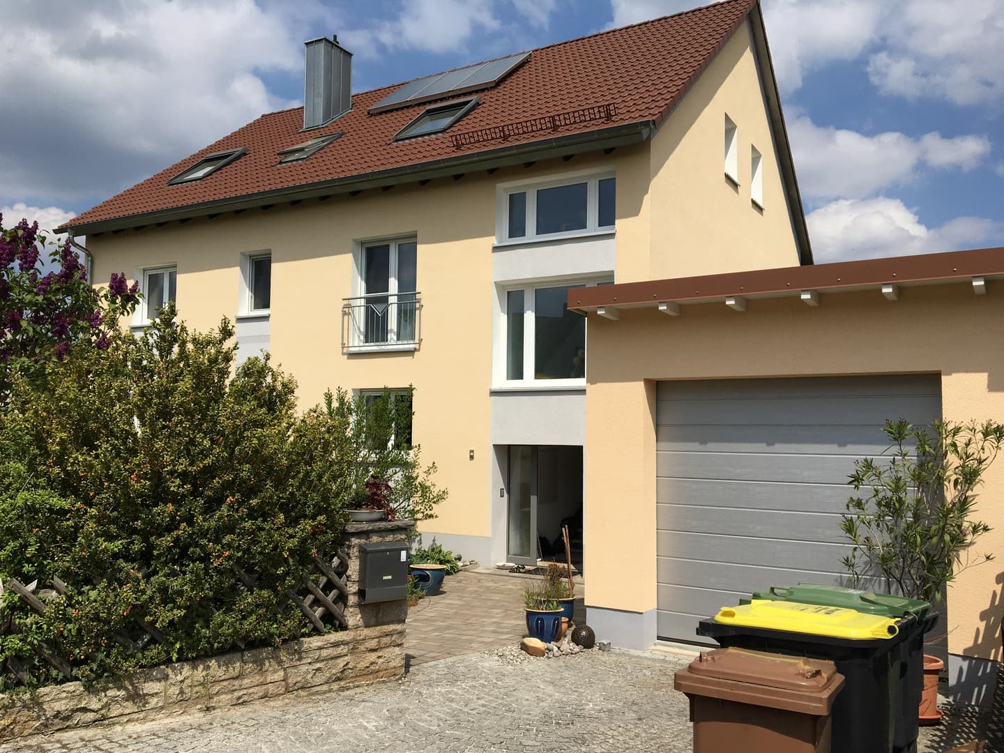Top-saniertes Mehr- oder Einfamilienhaus mit Weitblick