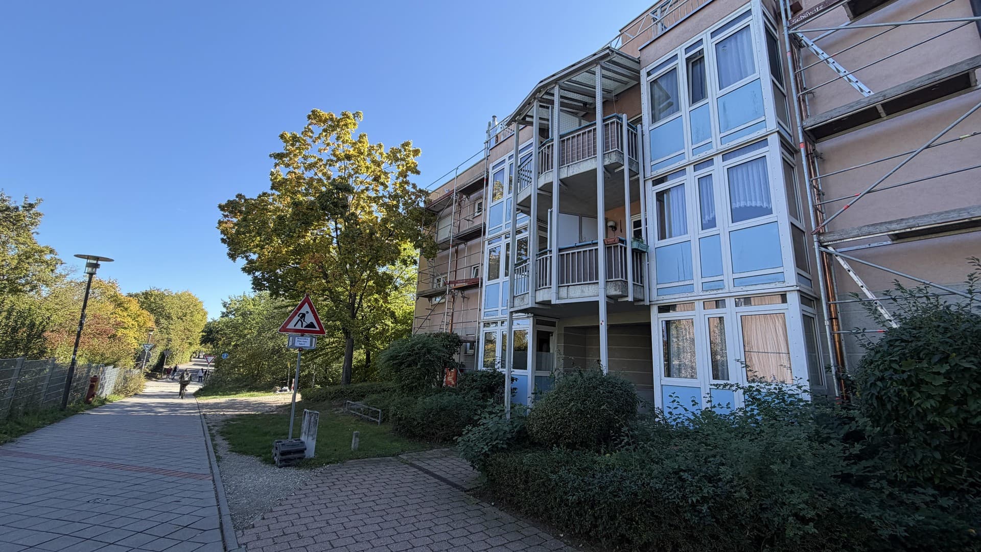 Attraktive 2-Zi.Whg EG mit Terrasse u. TG-Stellplatz in ruhiger Lage v. Erlangen-Büchenbach