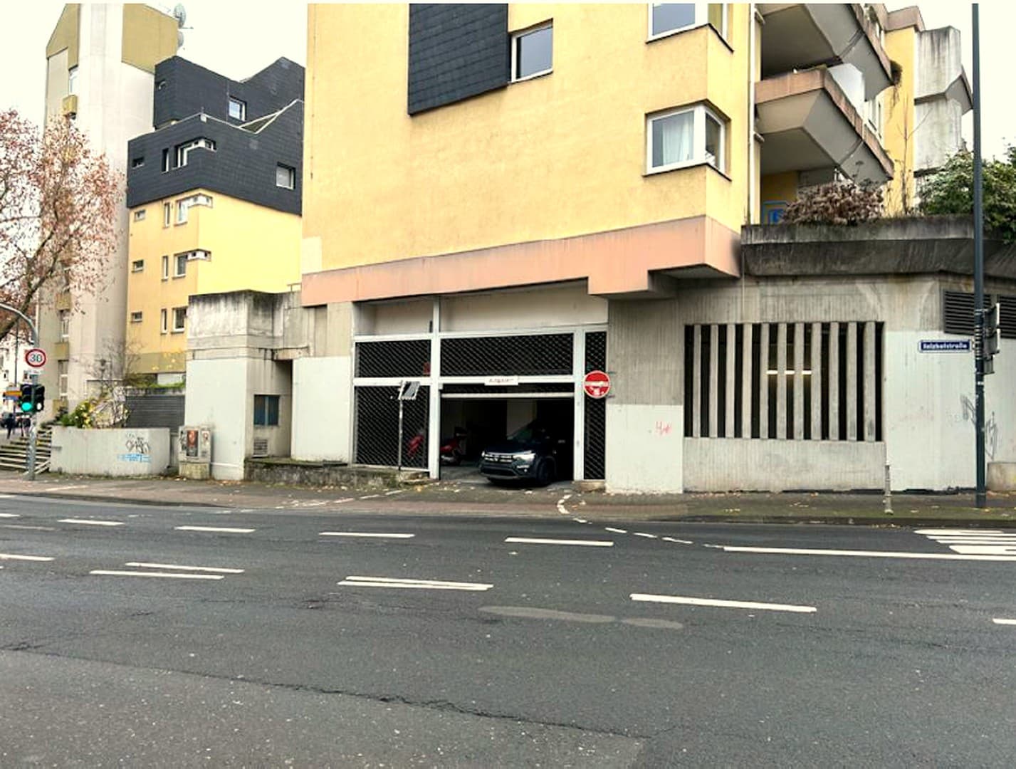 Tiefgaragen-Stellplatz in der Mainzer Altstadt, Holzhofstr.