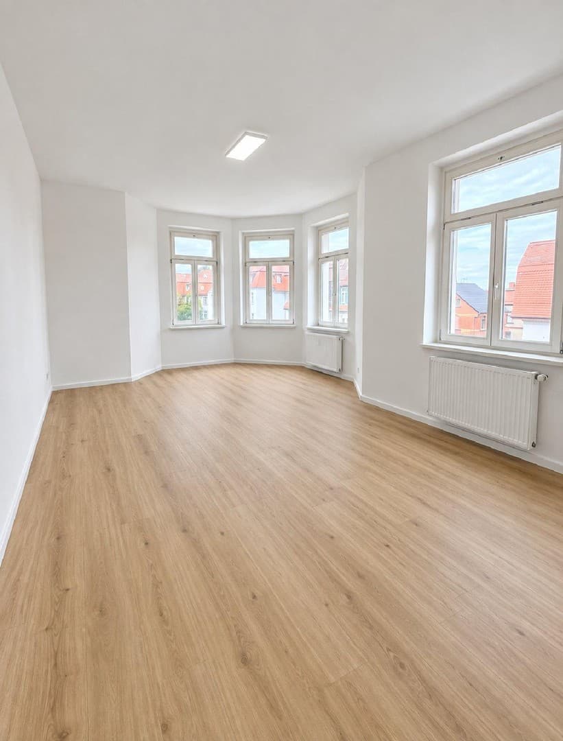 Erstbezug nach Sanierung: Helle Wohnung mit moderner Ausstattung