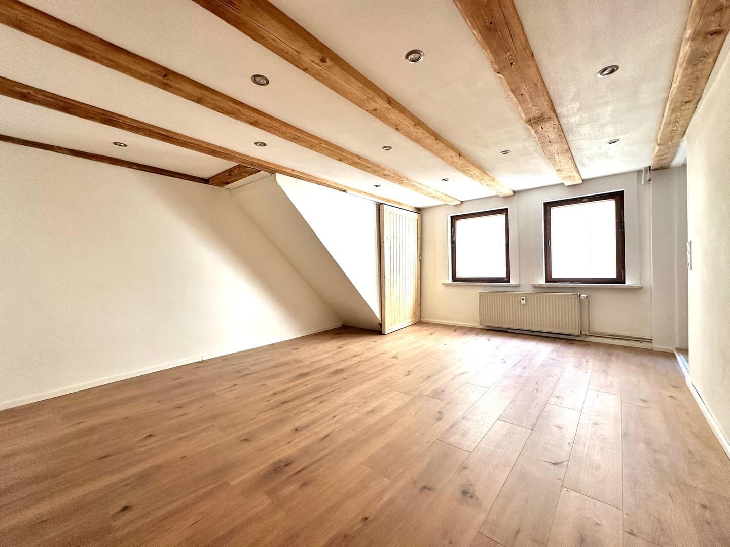 Maisonette 4-Raum Wohnung 110 m² neu saniert im Zentrum Apoldas