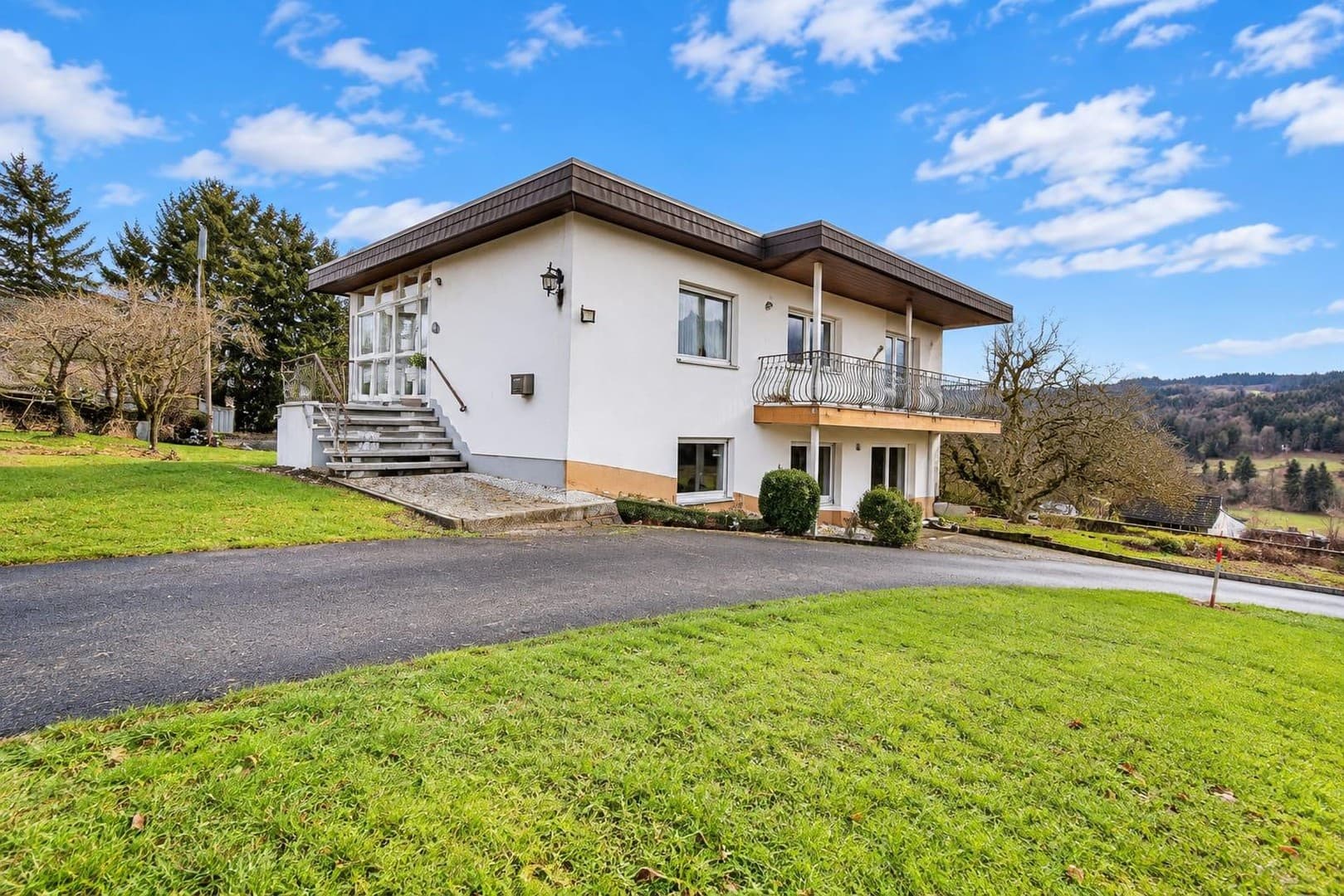 Haus mit Weitblick & 1.213 m² Grundstück – viel Platz und Potenzial