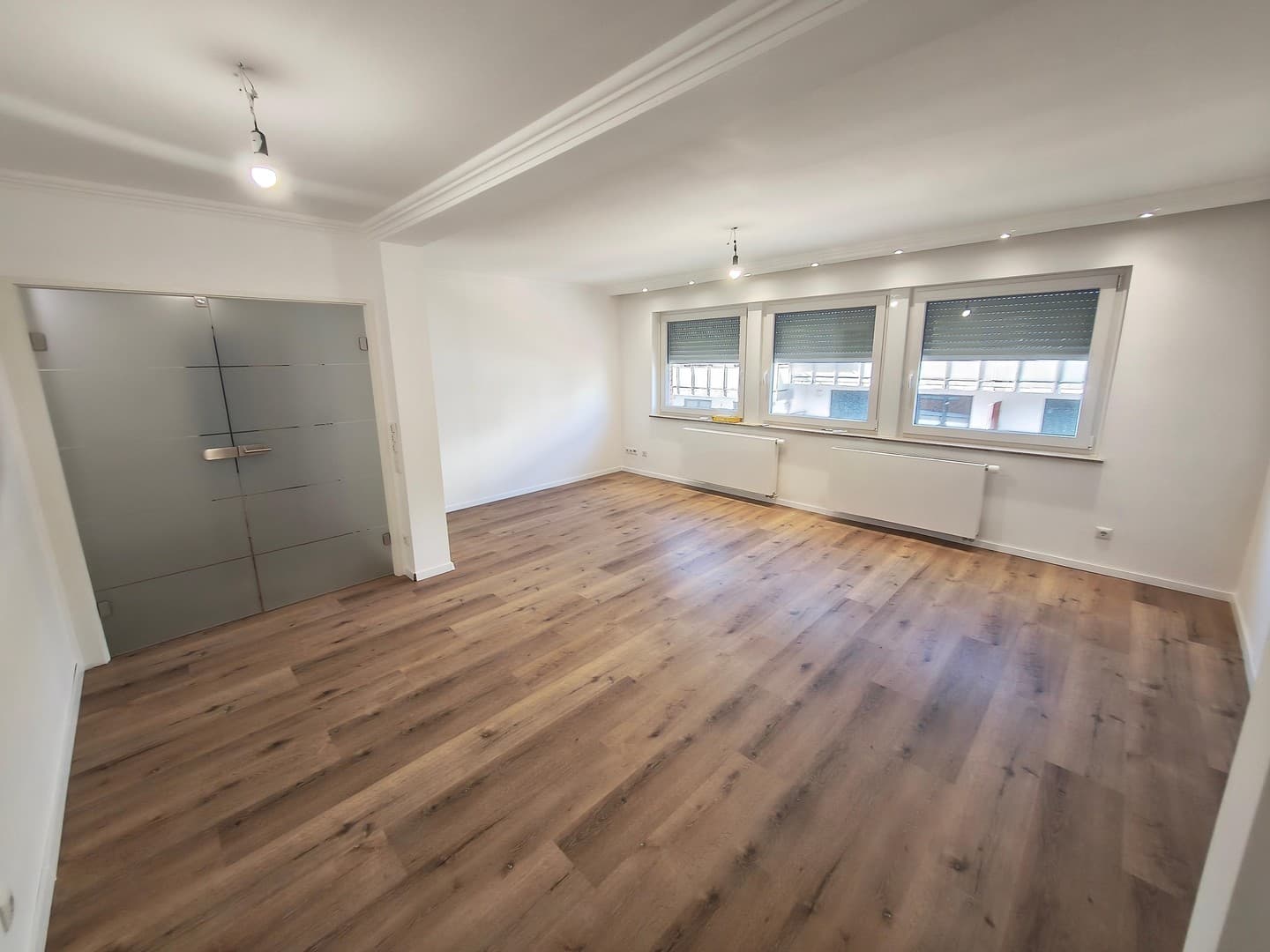 Smart & modernisiert: Zentrumsnahe 3-Zimmer-Wohnung mit Südbalkon & Garagenstellplatz