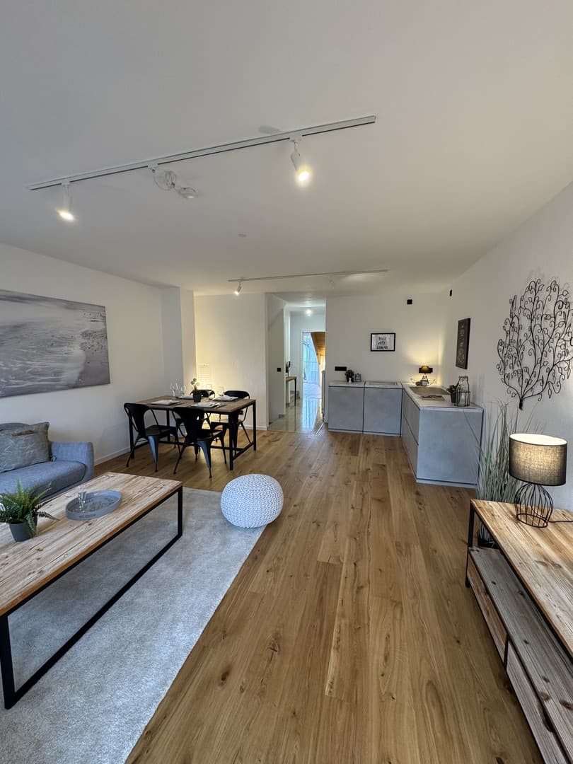 Moderne, sanierte 3 Zimmer Wohnung zum Erstbezug und Provisionsfrei