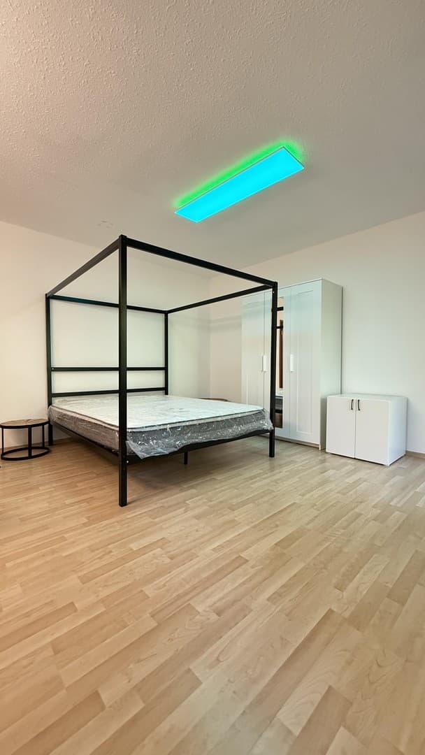 Schöne 1 Zimmer Wohnung mit Balkon und Stellplatz Möbliert zu vermieten in Lengfeld nahe Uniklinik