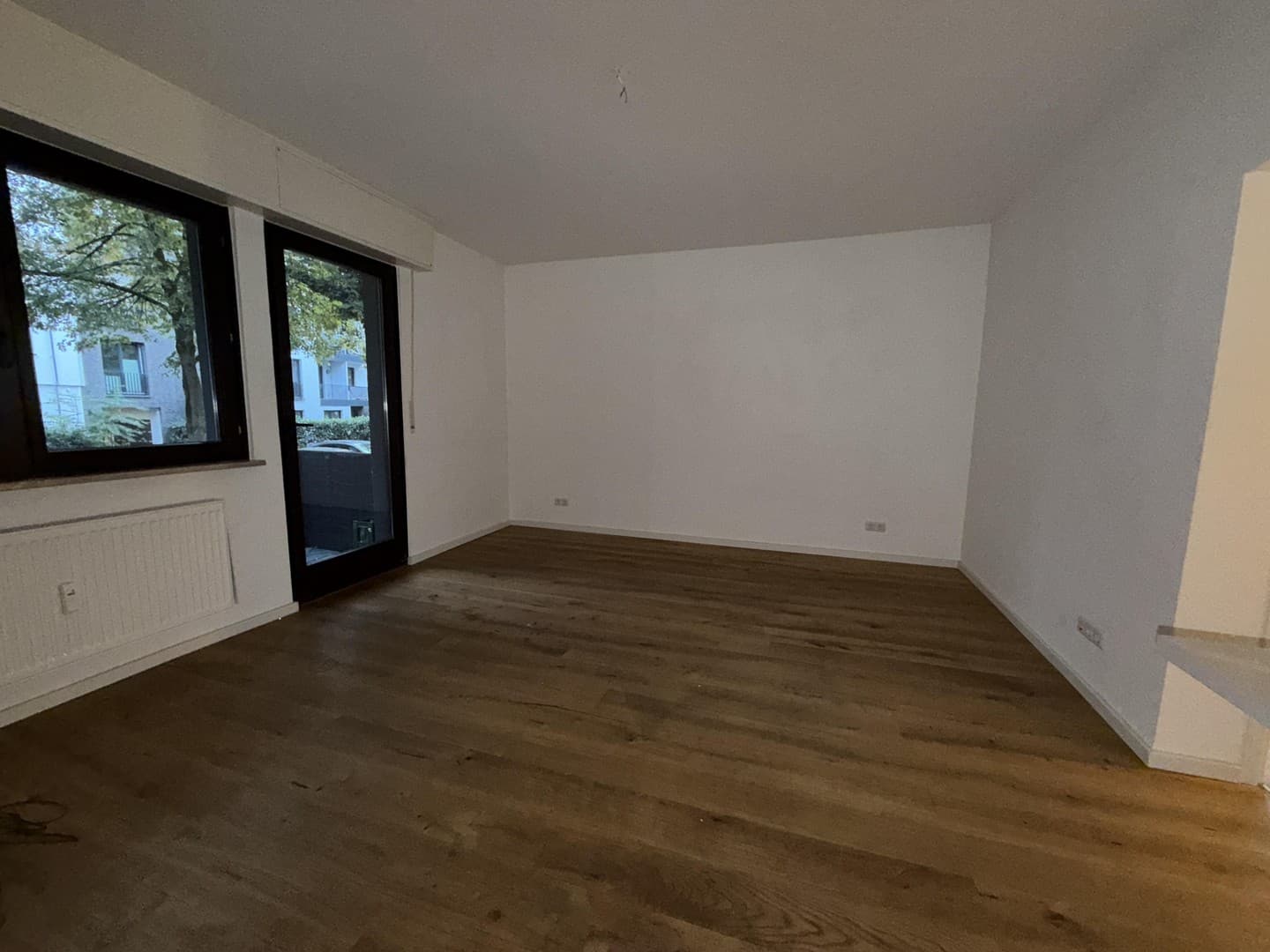 Moderne 2-Zimmer Wohnung im Frankfurter Ostend nahe zur EZB mit EBK und Balkon