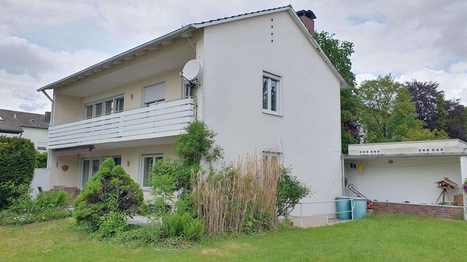 Perfekt geschnittenes, sehr helles Einfamilienhaus mit großem Garten