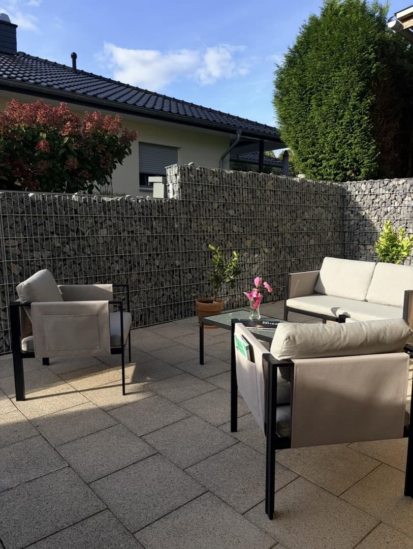 3-ZKB mit 30 m² renovierter Sonnen-Terrasse in Steimel-Weroth