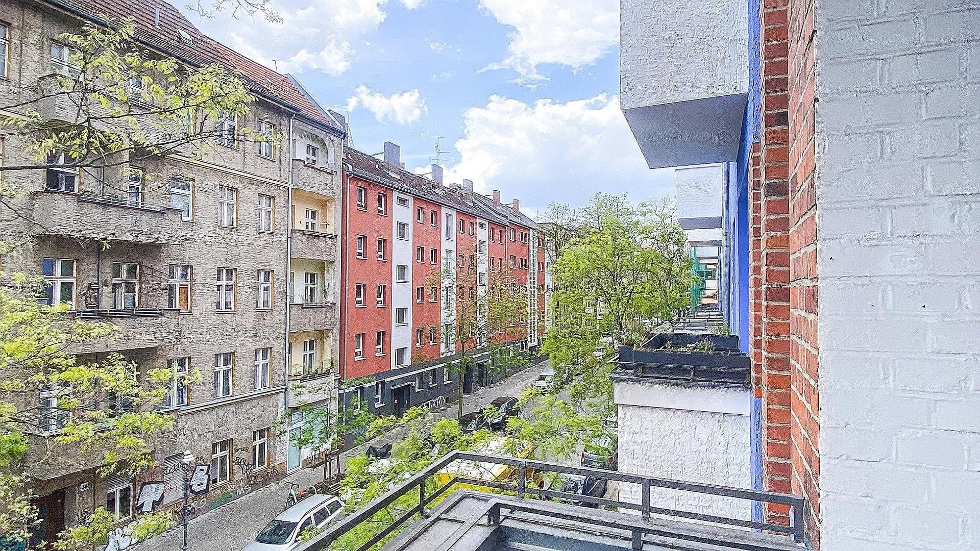 2-Zimmer-Wohnung mit EBK und Balkon, 54 m², zentral in Berlin-Neukölln