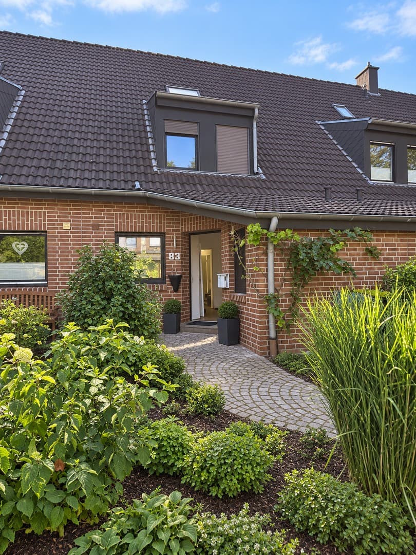 Kernsaniertes Reihenmittelhaus mit Garten, Garage in Krefeld-Hüls