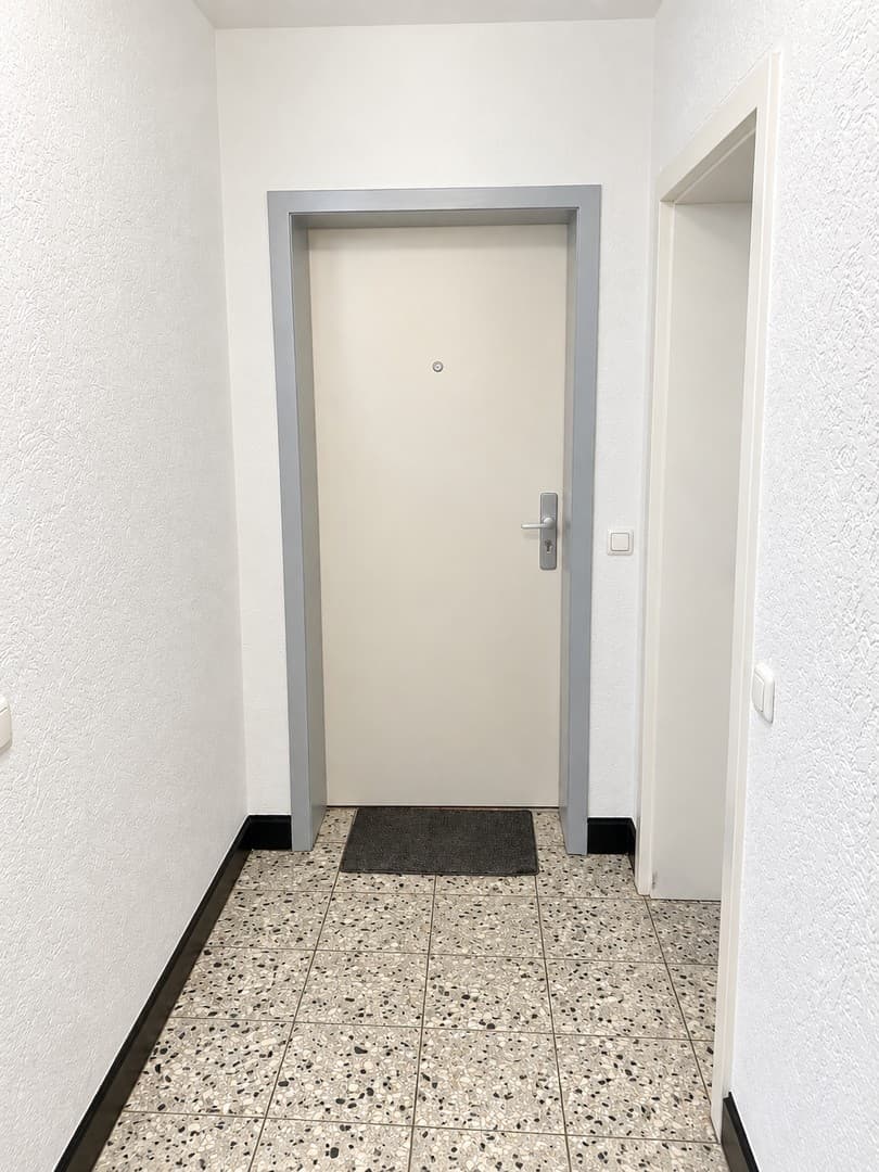 2,5 Zimmer Wohnung mit Küche und Balkon