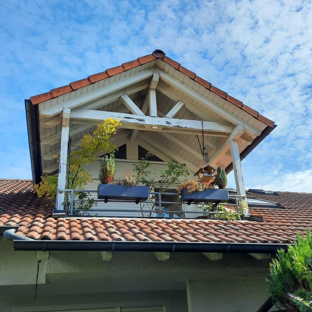 Im grünen und unverbaubaren Lage, mit gehobener Innenausstattung mit Balkon und EBK in Talheim