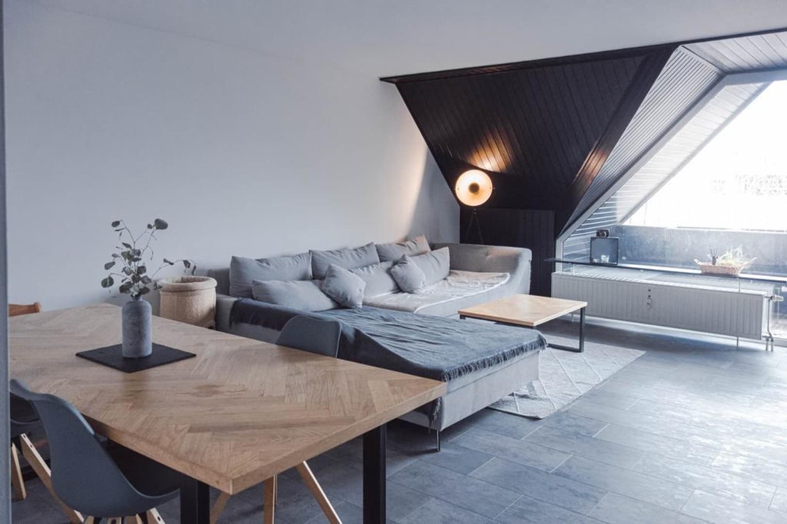 Über den Dächern von Kamen: 3-Zimmer-Wohnung mit Balkon, hochwertiger Einbauküche & Klimaanlage