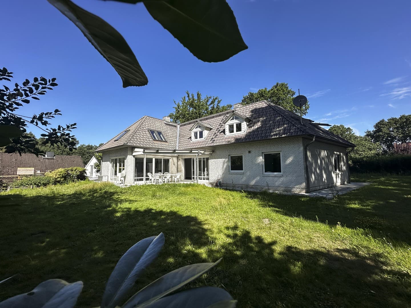 235 m² Wohnen auf 1.425 m² Grundstück | offene Galerie, Kamin & Hamburg-Nähe