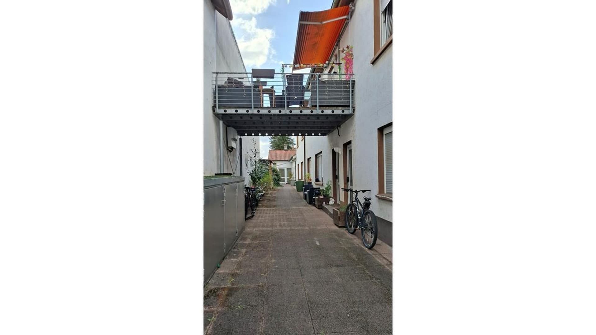 Besonderes Wohnanwesen mit 4 Wohneinheiten