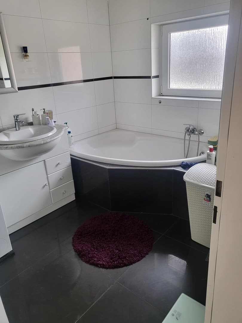 2-Zimmer-Wohnung in Heilbronn, zentrale Lage, 2 Keller
