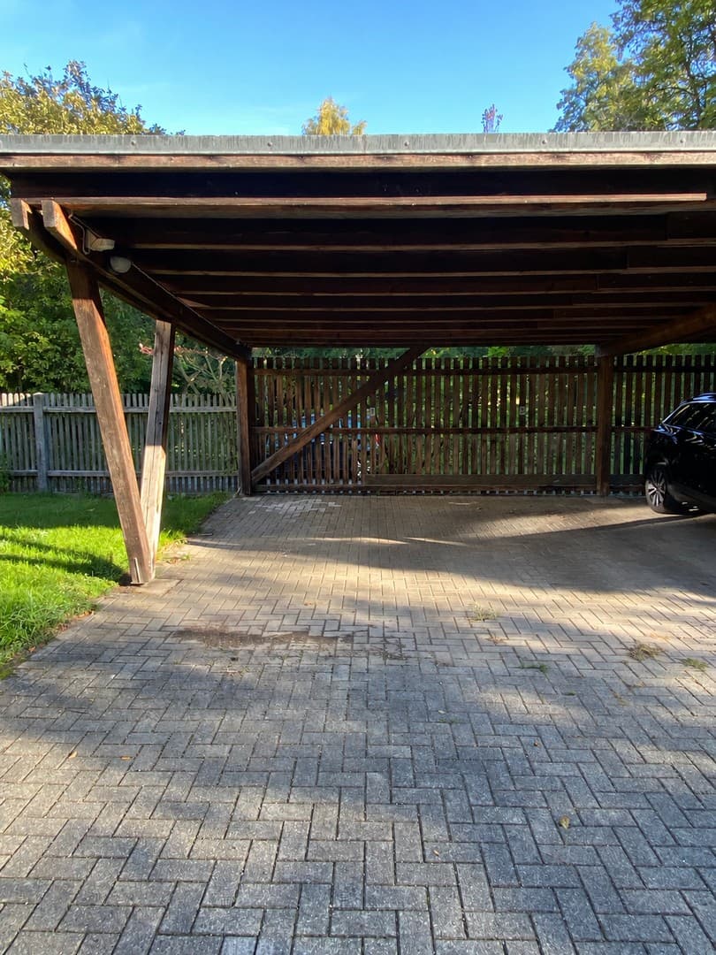 Geschützter Carport-Stellplatz in zentraler Lage nahe Saaleauen