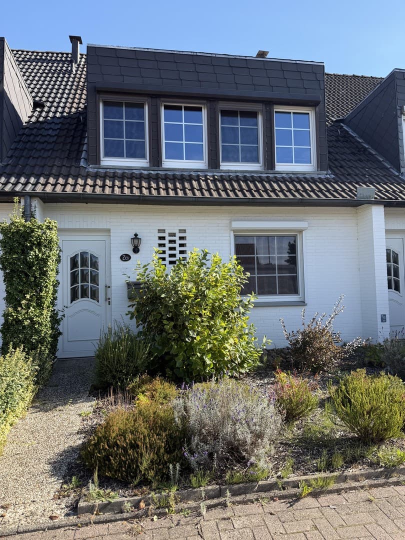 Reihenhaus in toller Lage mit Garage, provisionsfrei