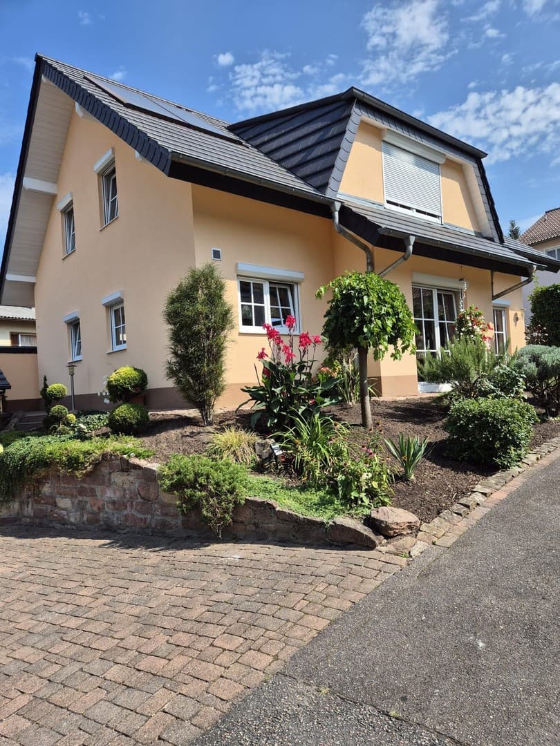 Sehr gepflegtes Einfamilienhaus mit viel Charme und Wohlfühlatmosphäre
