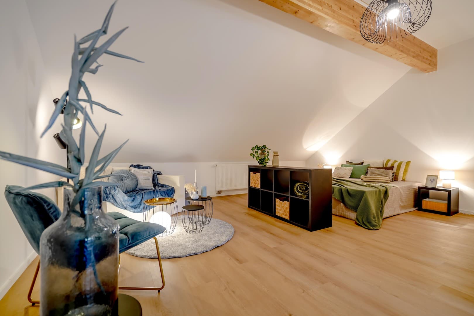 Erstbezug nach Sanierung: Modernes Reihenhaus mit Garten, Erker & Studio in Langen