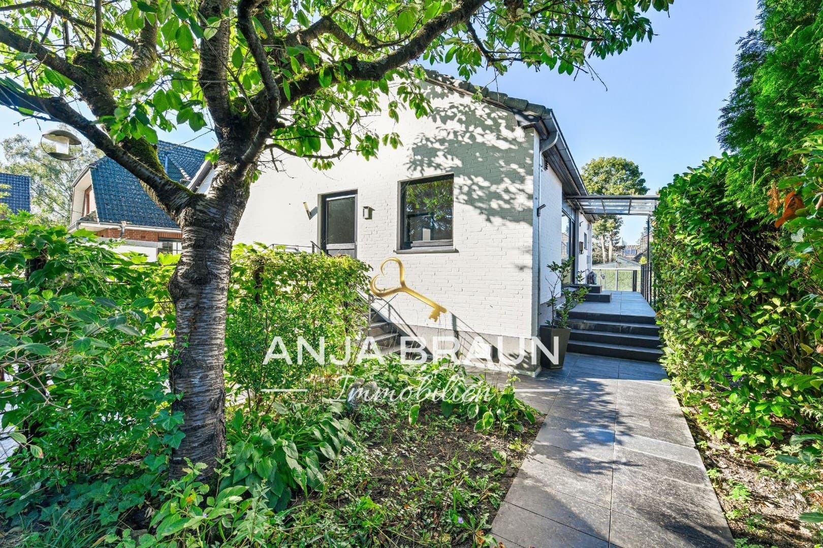 Freistehend in Schnelsen | ca. 247 m² Wohn- u. Nutzfläche