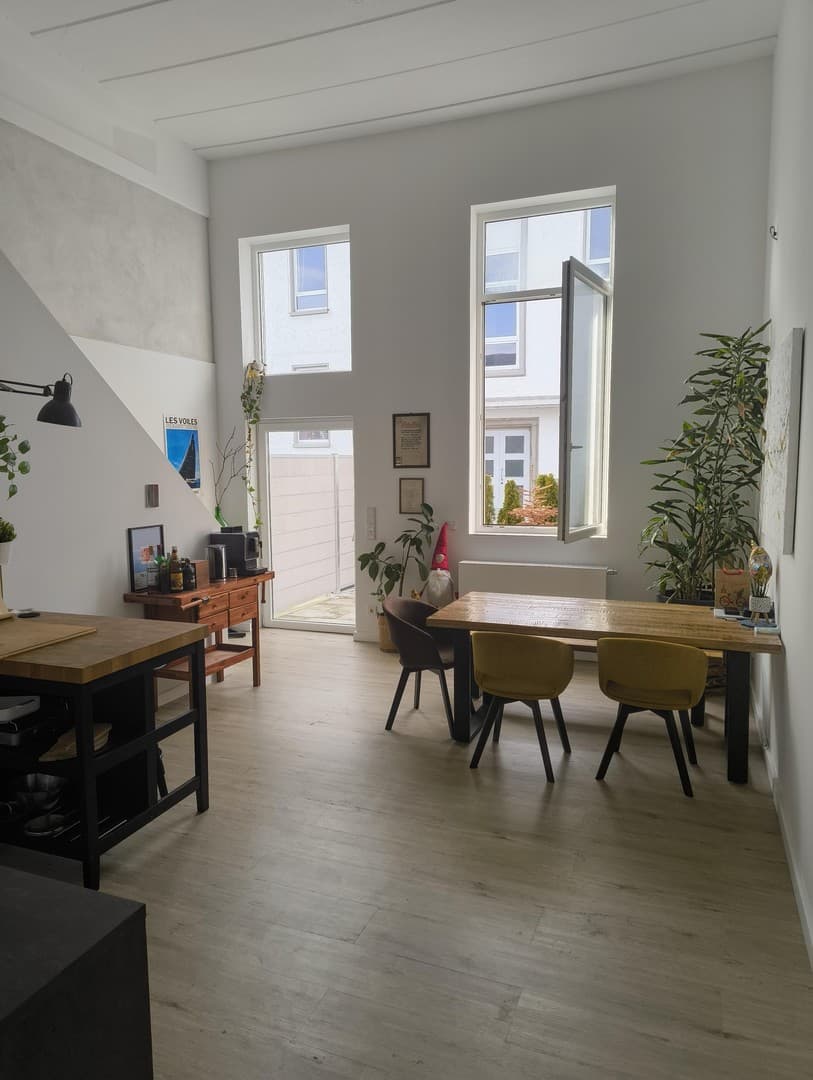 Offen gestaltete 4-Zimmer-Wohnung auf drei Ebenen