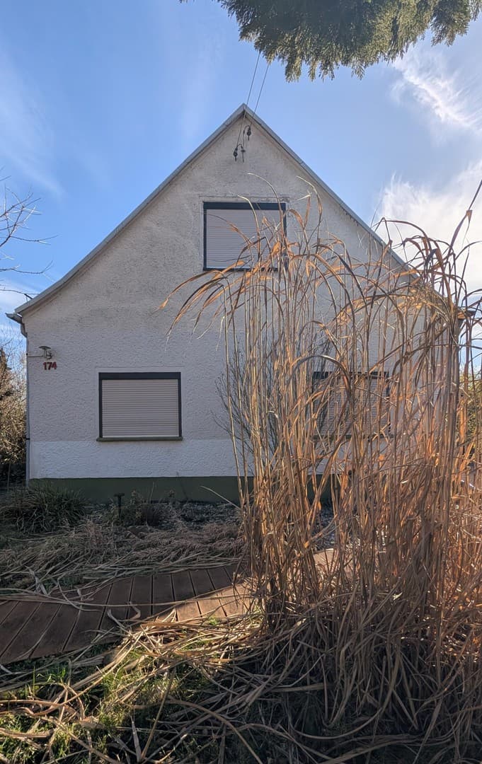 Provisionsfrei von privat: Zwei Wohnhäuser auf 768 m² in Berlin-Kaulsdorf