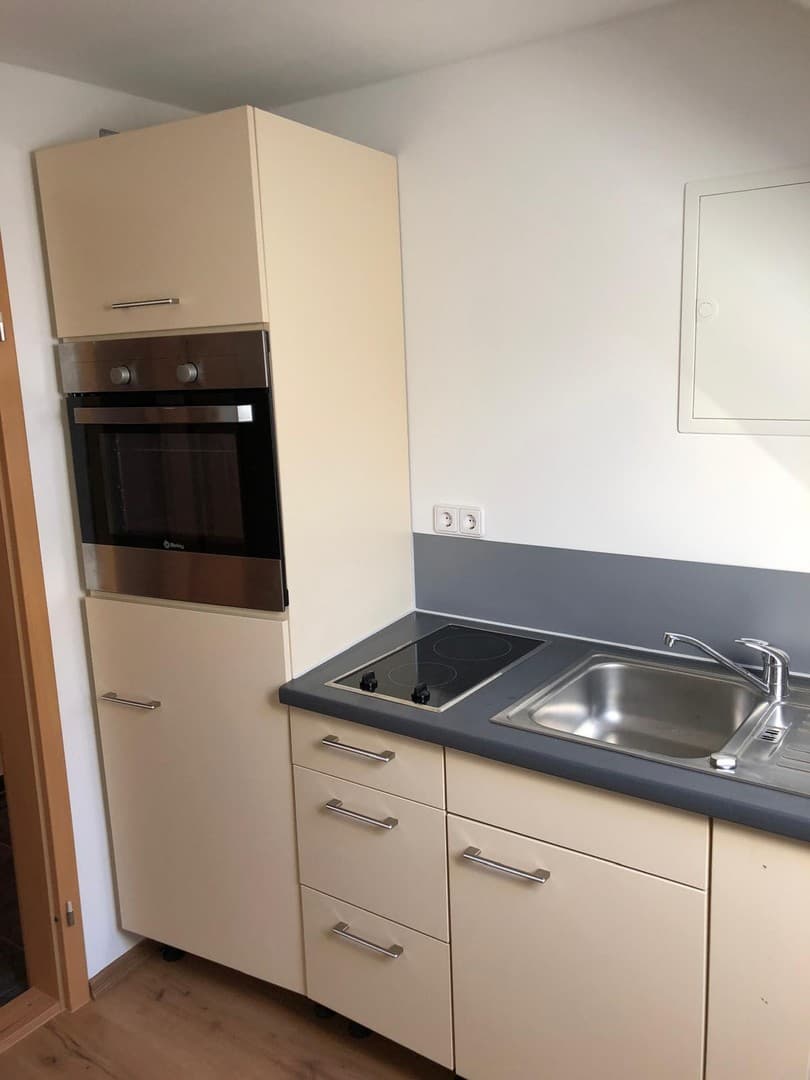 Renovierte 2-Zimmer-Wohnung mit 39 m² in Augsburg – von privat, ohne Makler, 2 ZKB