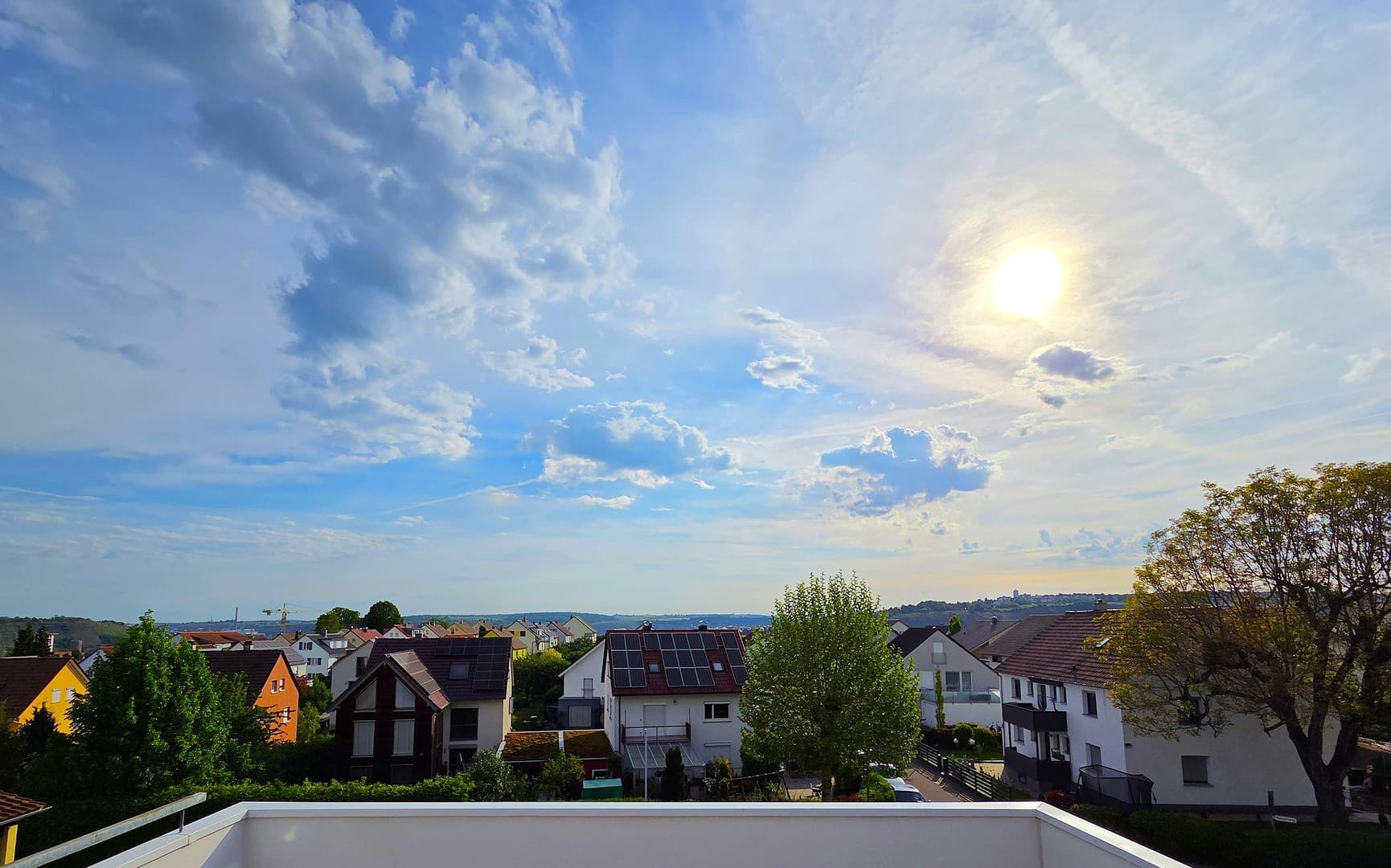 Hausgefühl: Eigener Hauseingang & 31 m² Panorama-Terrasse