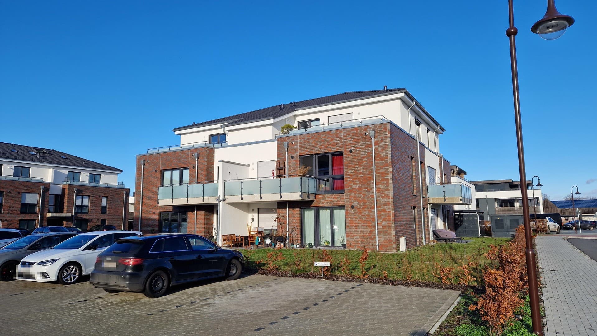 2-Zimmer OG Wohnung mit Fahrstuhl und Balkon