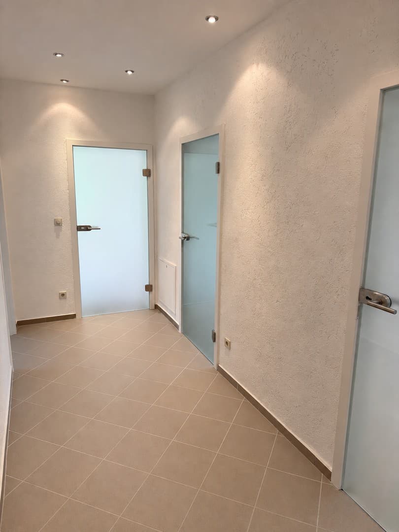 Moderne Bürofläche zu vermieten mit Fußbodenheizung
