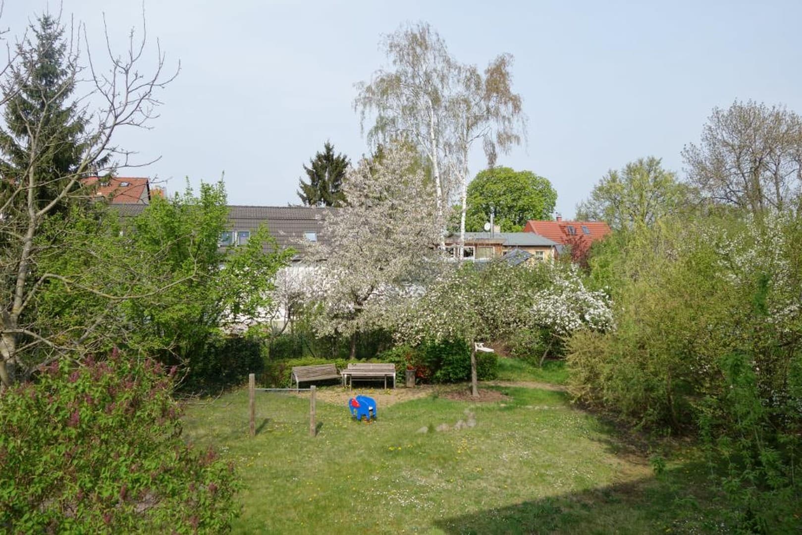 2-Raum-Wohnung in Pankow mit Balkon, Garten, Fahrradkeller, Kellerabteil (Tiefgarage)