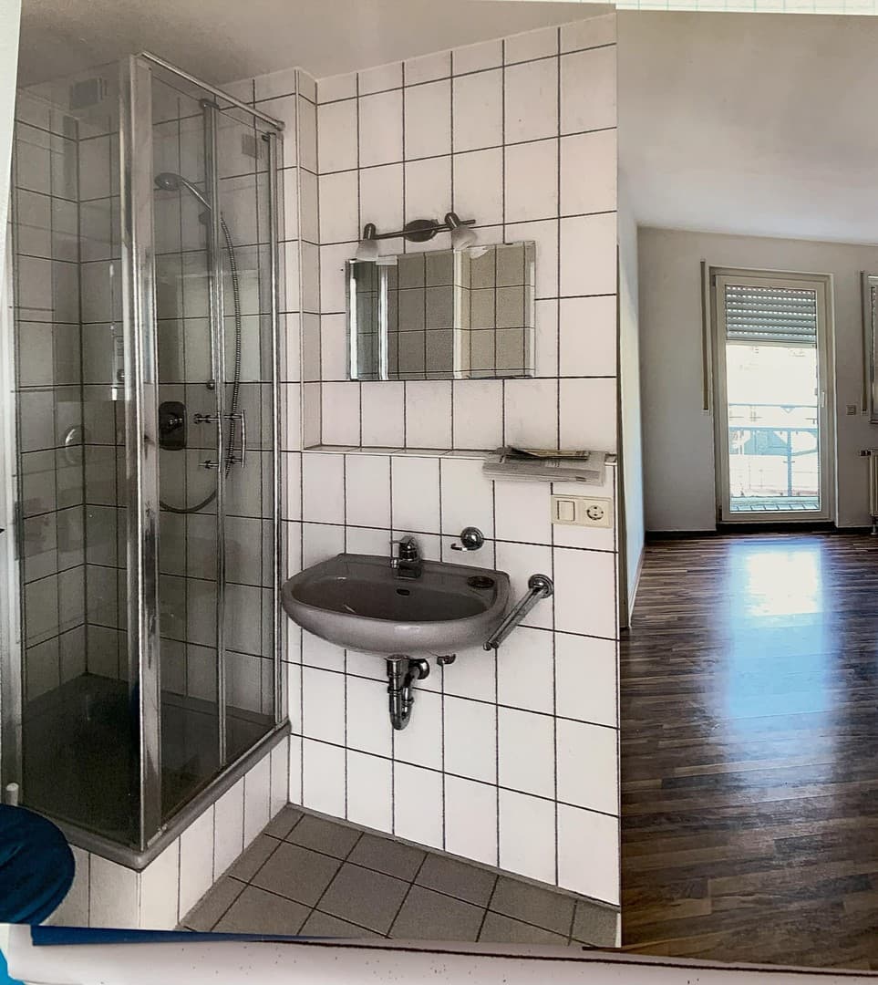 Helle 1/2 Zi. Wohnung