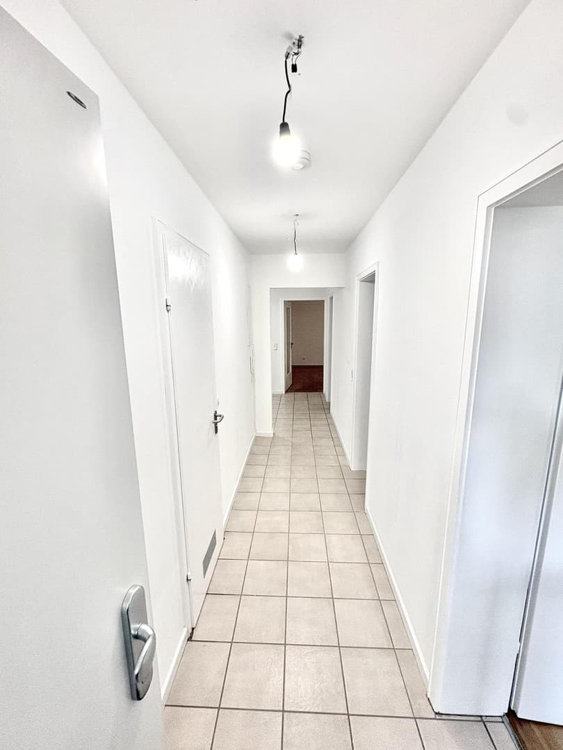 4,5-Zi-Whg im EG | 92 m² | 2 Balkone | Garage + Gemeinschaftsgarten – frisch modernisiert