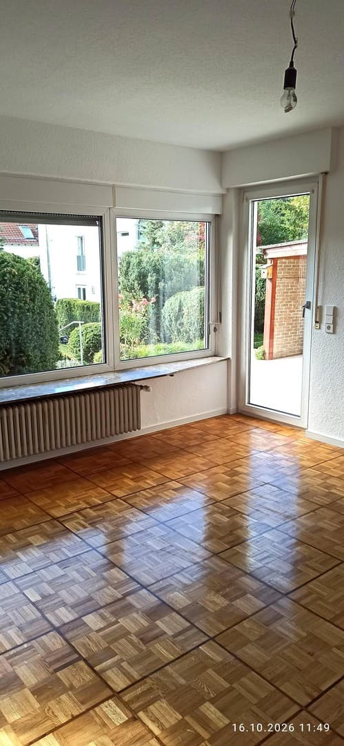 Helle 3,5 -Zimmer-Wohnung mit Terrasse in grüner Randlage von Stuttgart-Vaihingen
