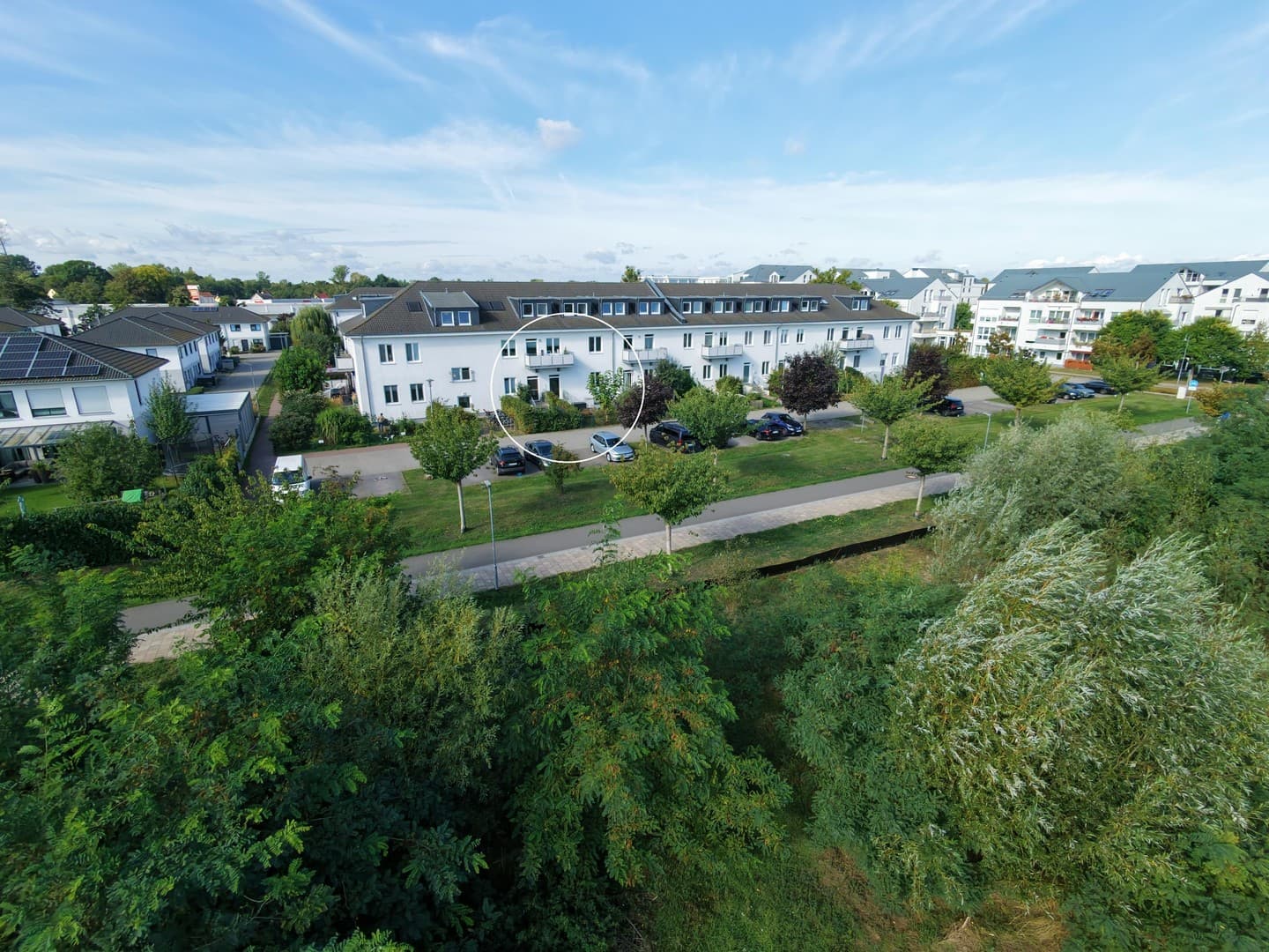 Renoviert UND bezugsfrei: Gartenwohnung m. eigenem Eingang, Fußbodenhzg., See- und Bahnhofsnähe