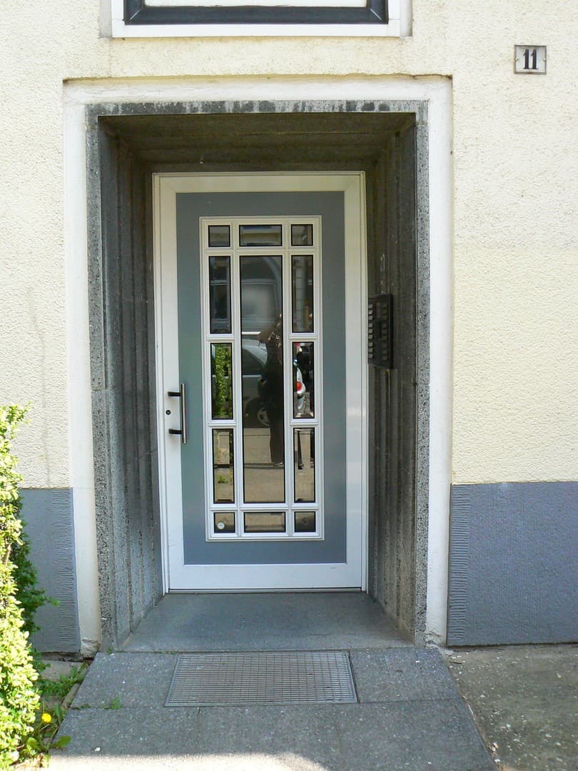 Helle, ruhige 2 Zimmerwohnung mit großem Balkon