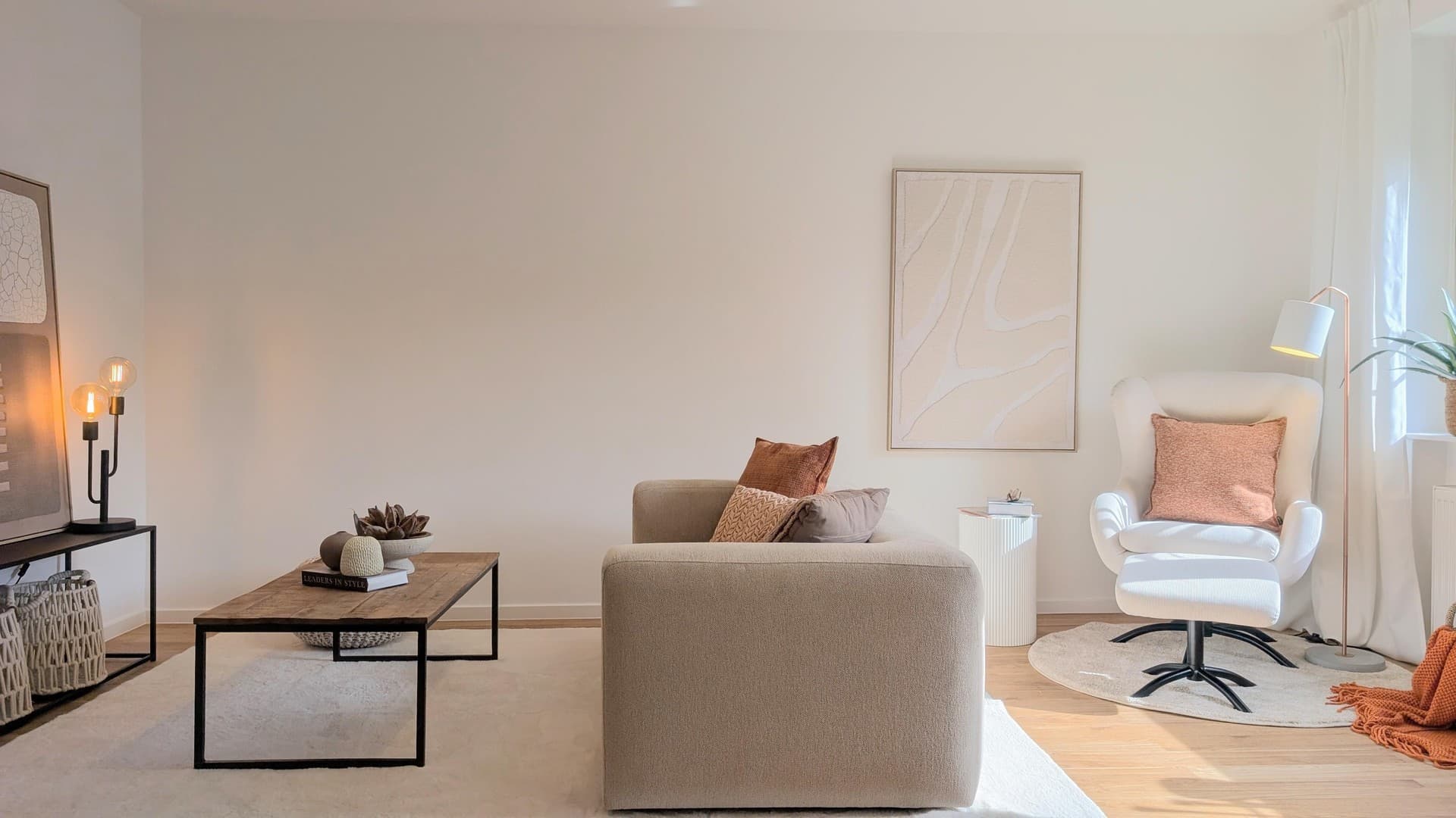 Helle, kernsanierte 3-Zimmer mit Balkon am Stadtpark mit TG Stellplatz