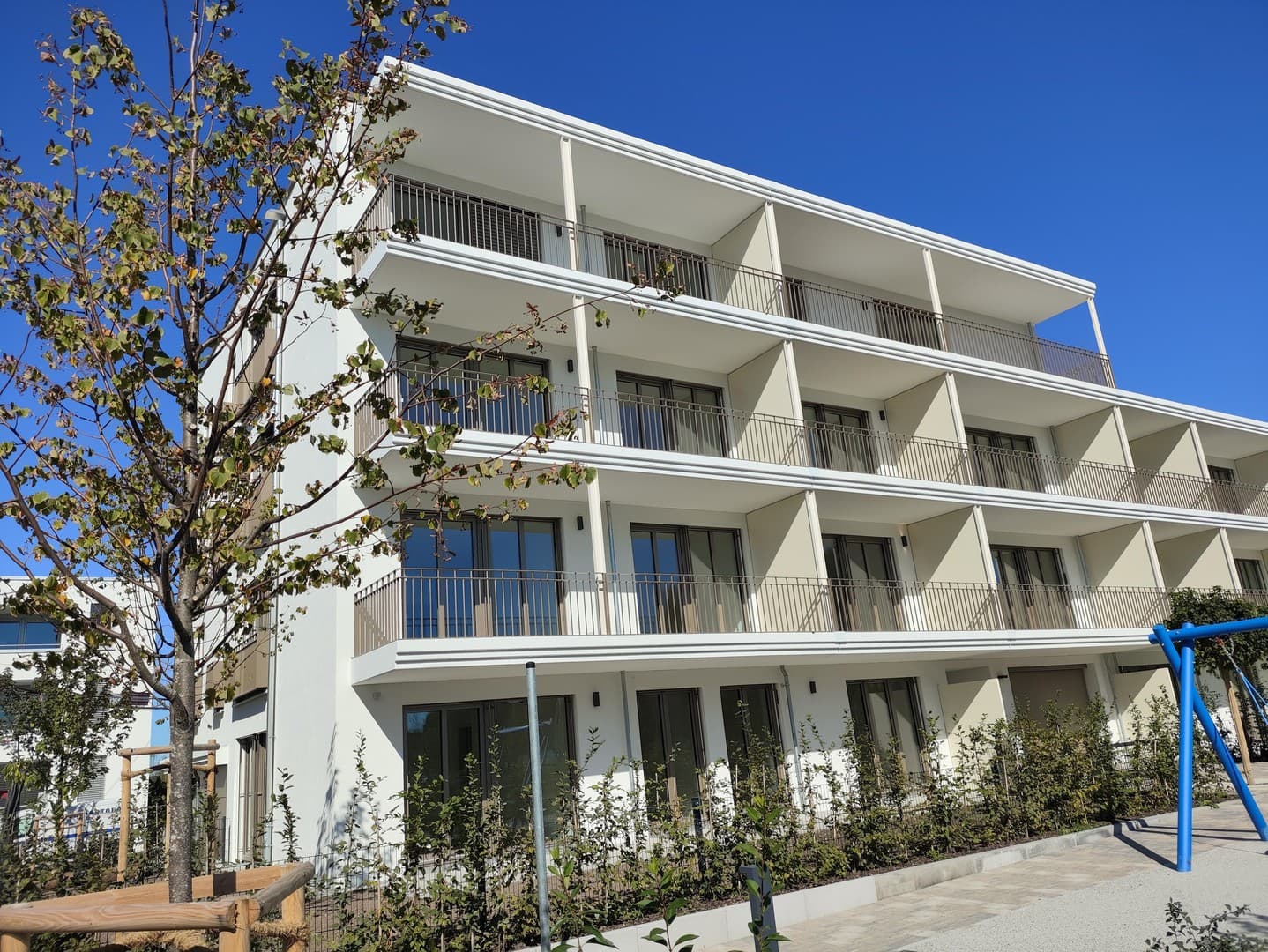 Erstbezug: 1-zi Neubauwohnung mit EbK, Südbalkon und Parkblick, bei der U- und S-Bahn Feldmoching
