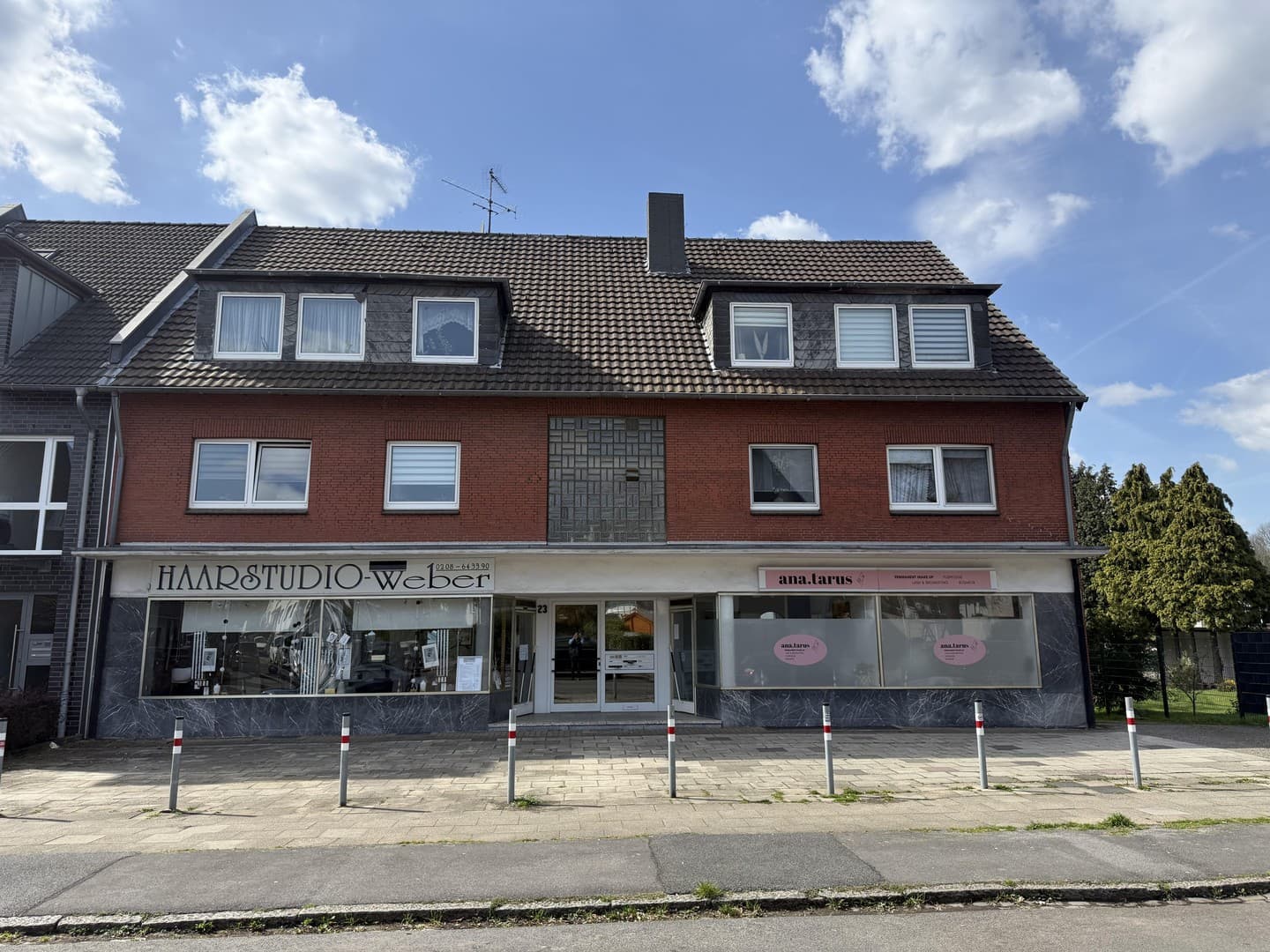 Wohn- und Geschäftshaus in guter Lage von Oberhausen-Alsfeld