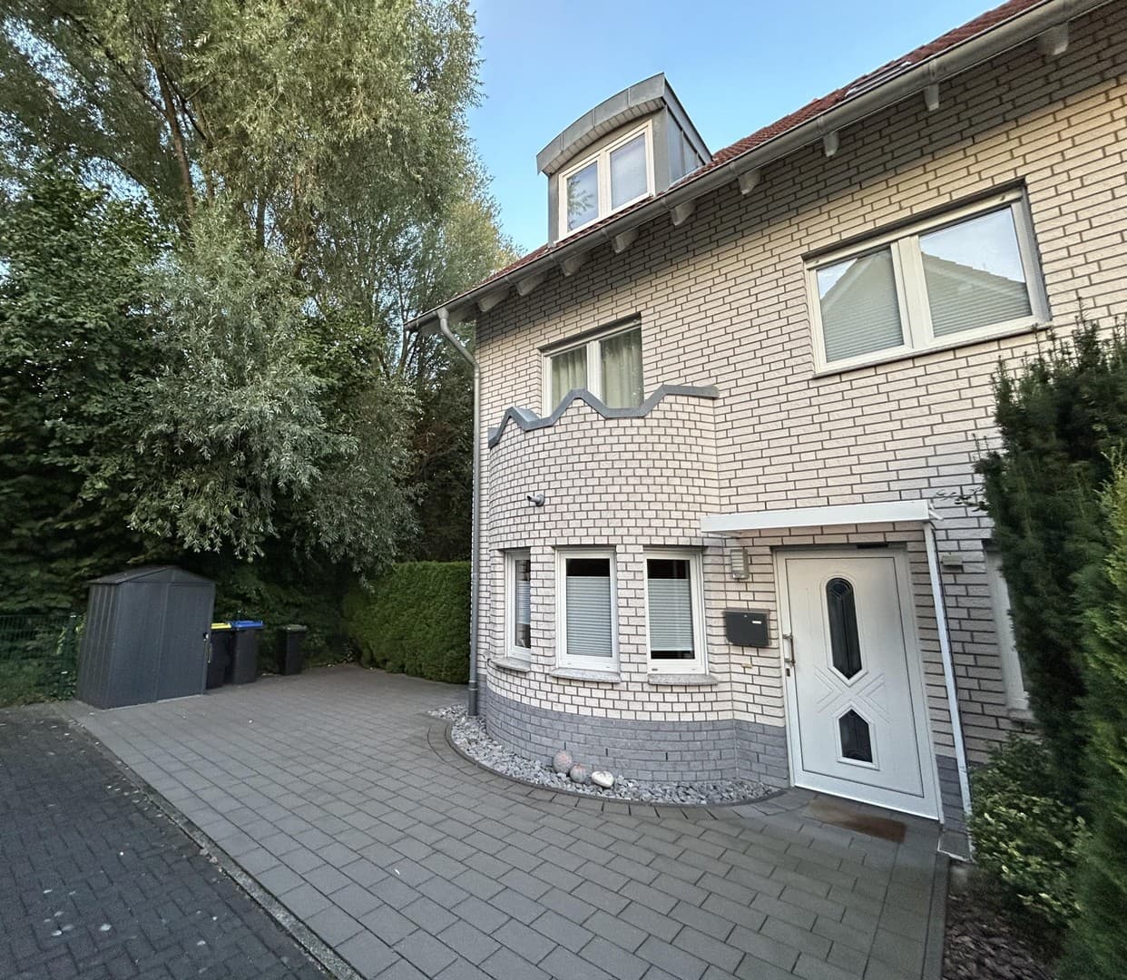 Reiheneckhaus in zentraler Lage von Paderborn
