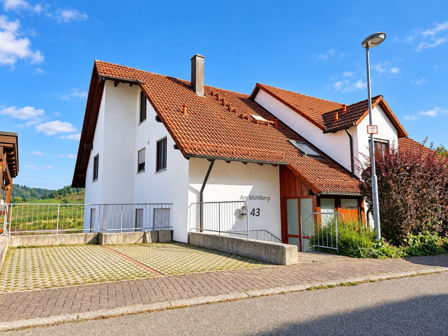 Wohnen auf zwei Ebenen – Maisonette mit hochwertiger Ausstattung und 3 Stellplätzen