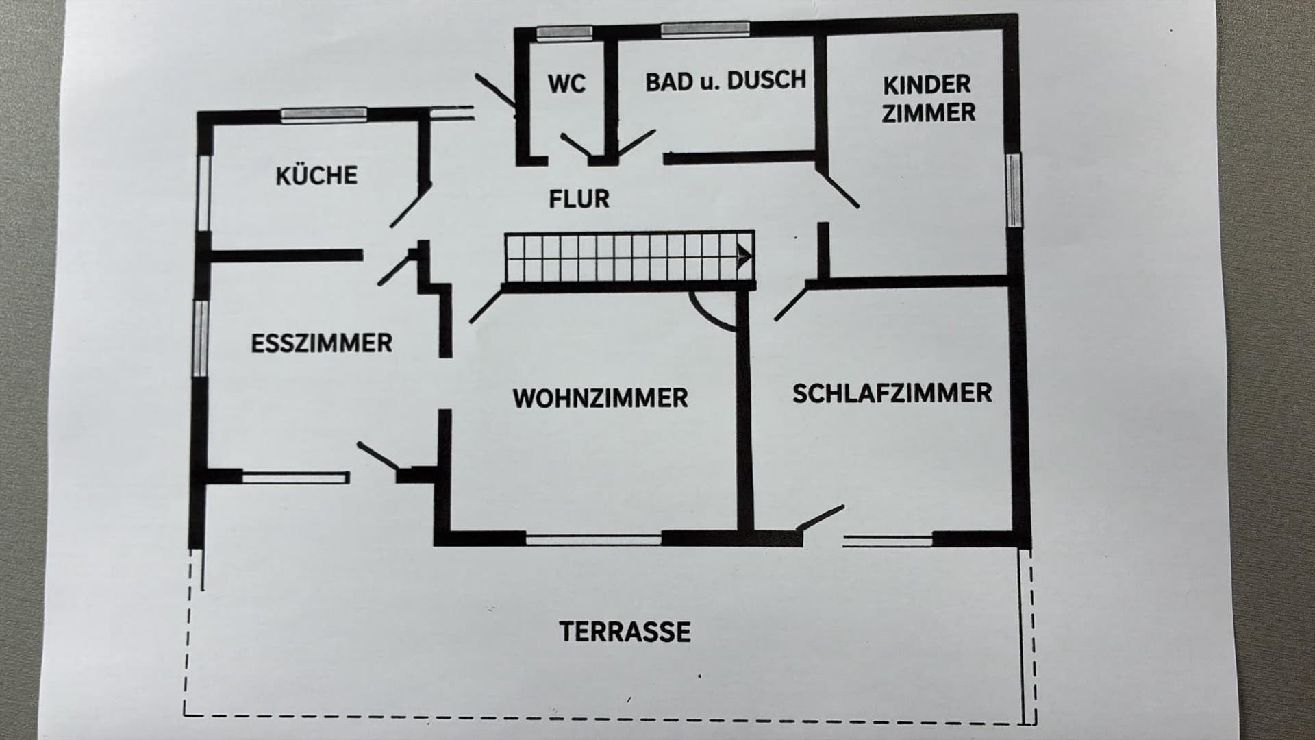 Großzügiges, kernsaniertes Wohnhaus am Waldrand in Elz/Malmeneich