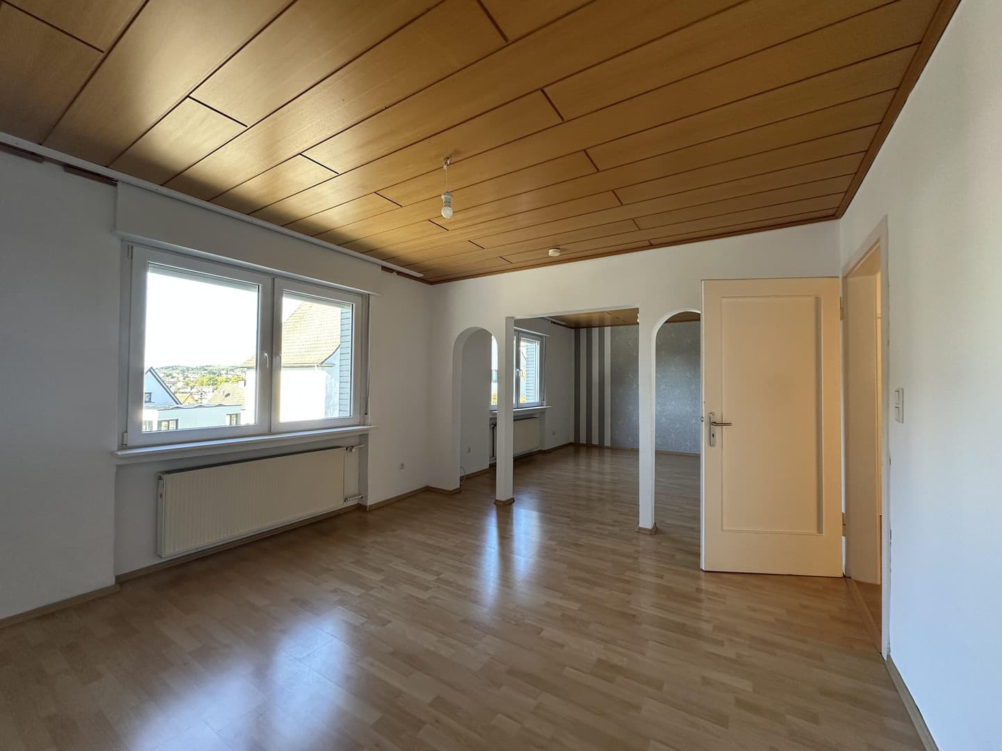 ZENTRUMSNAH! 1. OG Wohnung ETW in saniertem MFH