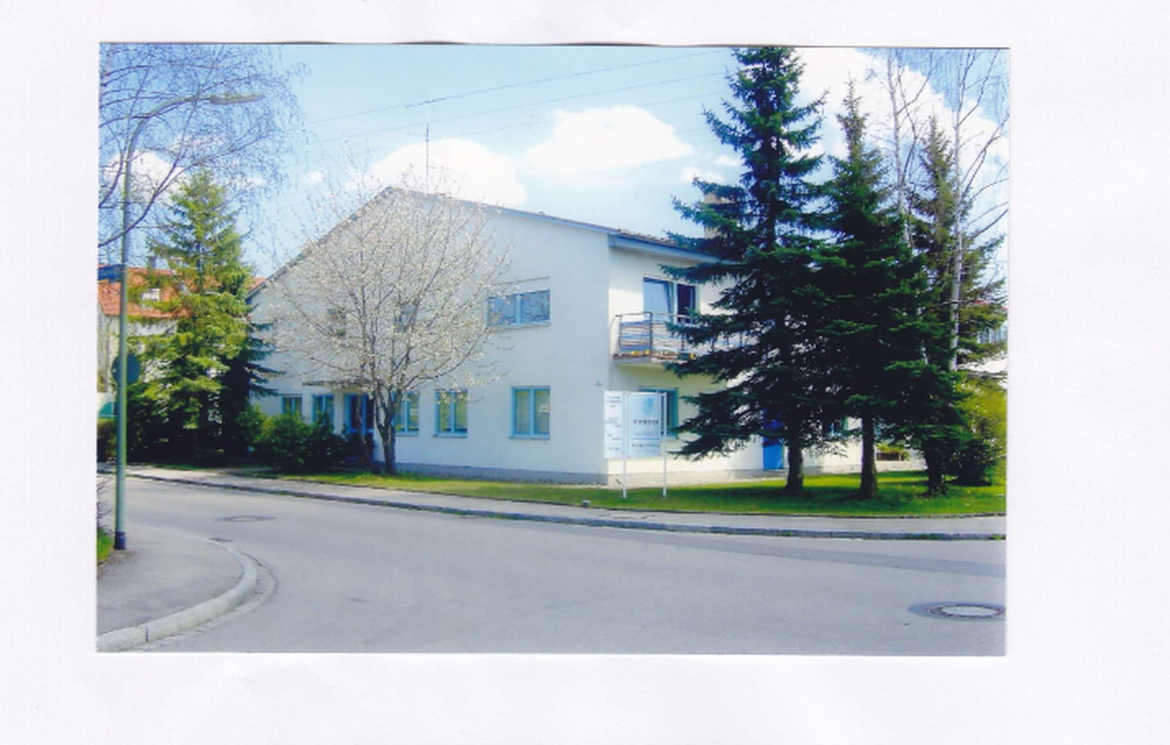 Großzügige 3-Zimmer Wohnung mit 130 m²; Balkon & Gartenanteil