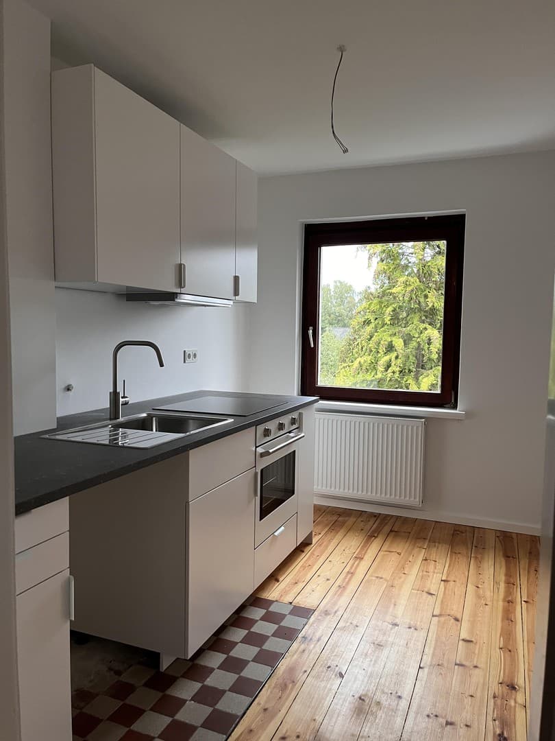 ***NEU***2-Zimmer Whg, teilsaniert & in Uni-Lage***