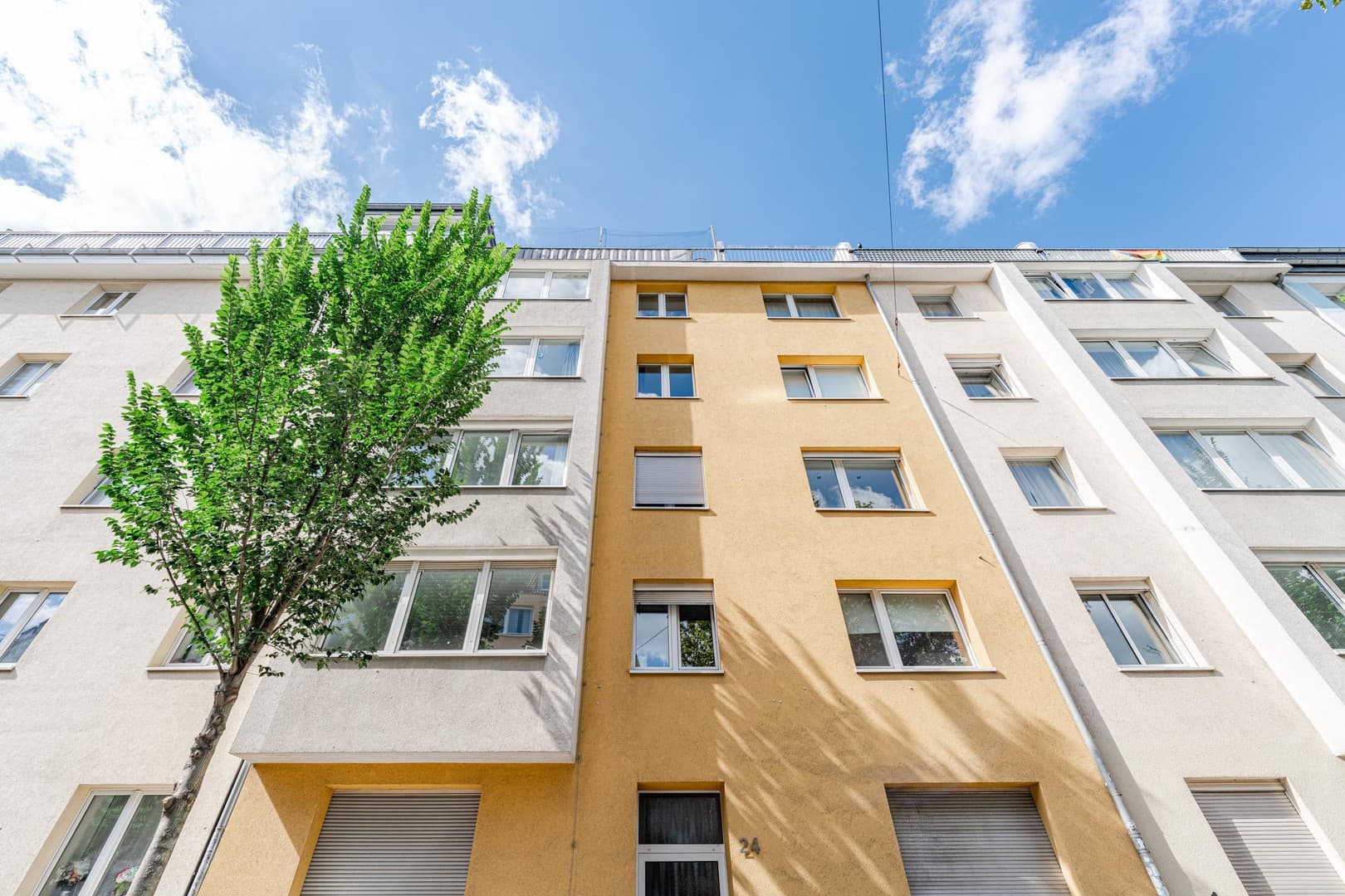 Kernsanierte 2-Zimmer-Wohnung in Derendorf | HSD | Einbauküche | teilmöbliert